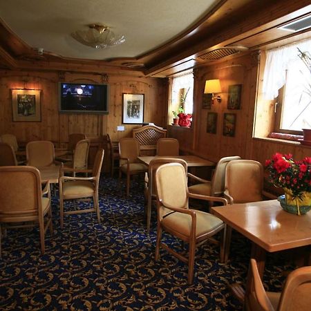 Alpen Hotel Vidi Madonna Eksteriør billede