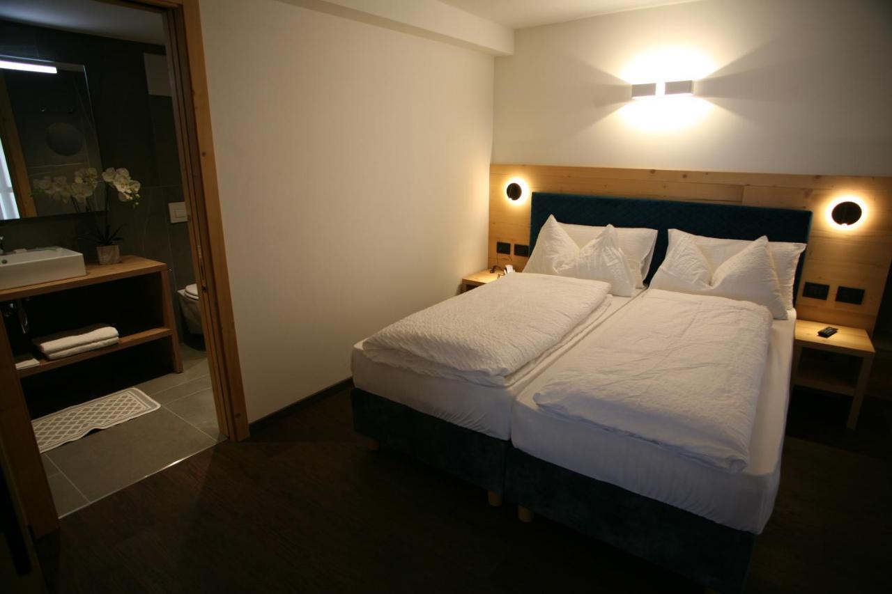 Alpen Hotel Vidi Madonna Eksteriør billede