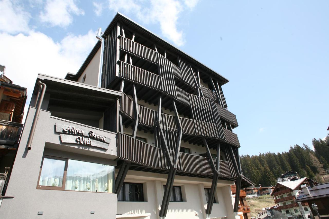 Alpen Hotel Vidi Madonna Eksteriør billede