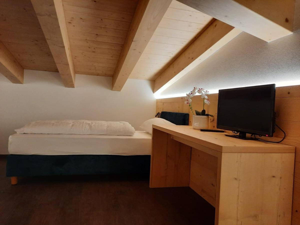 Alpen Hotel Vidi Madonna Eksteriør billede