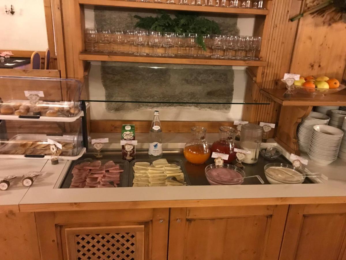 Alpen Hotel Vidi Madonna Eksteriør billede