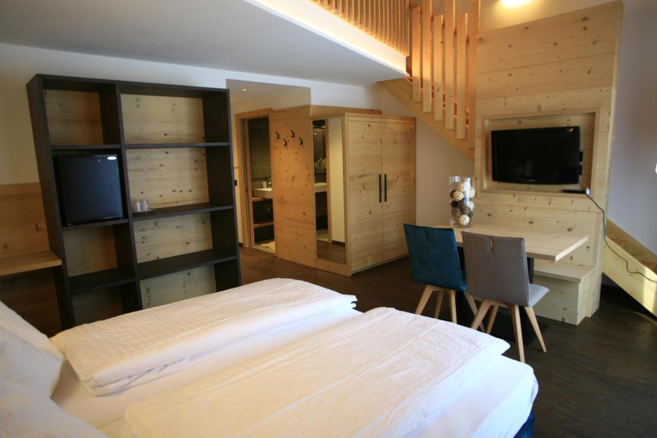 Alpen Hotel Vidi Madonna Eksteriør billede