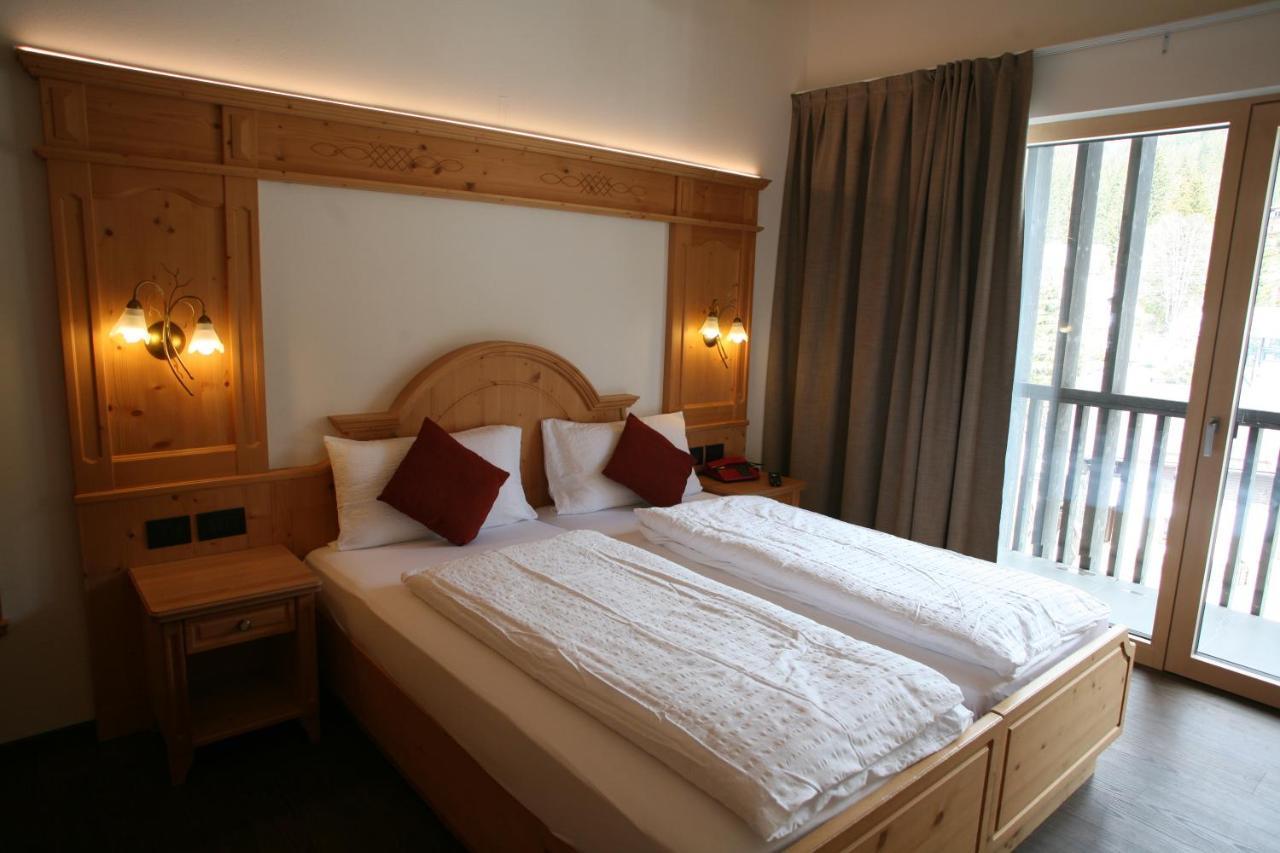 Alpen Hotel Vidi Madonna Eksteriør billede