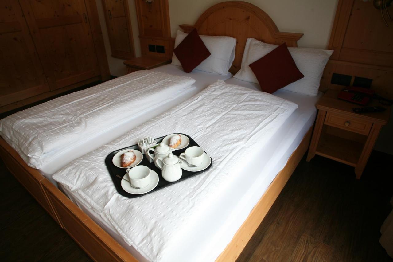 Alpen Hotel Vidi Madonna Eksteriør billede