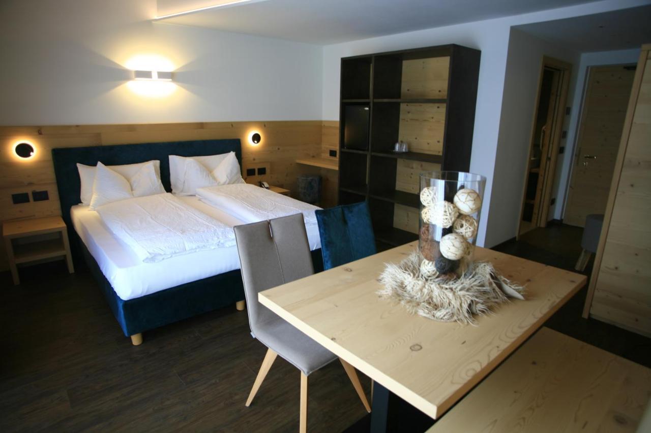 Alpen Hotel Vidi Madonna Eksteriør billede