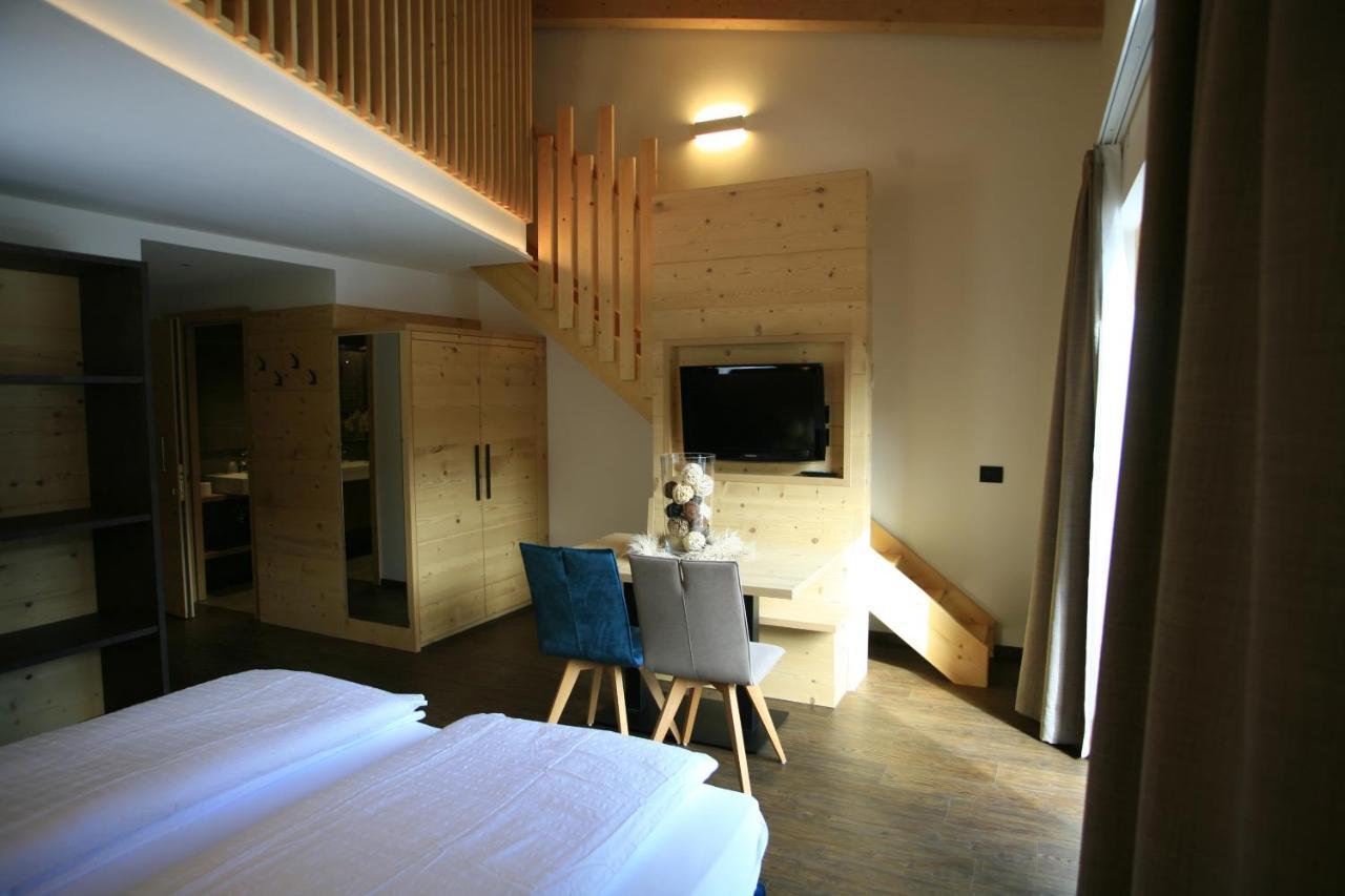 Alpen Hotel Vidi Madonna Eksteriør billede