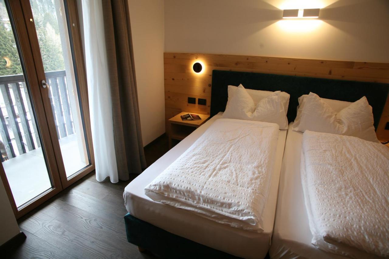 Alpen Hotel Vidi Madonna Eksteriør billede