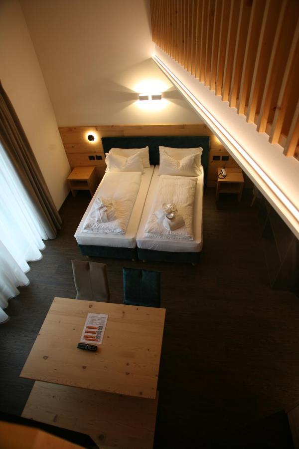 Alpen Hotel Vidi Madonna Eksteriør billede