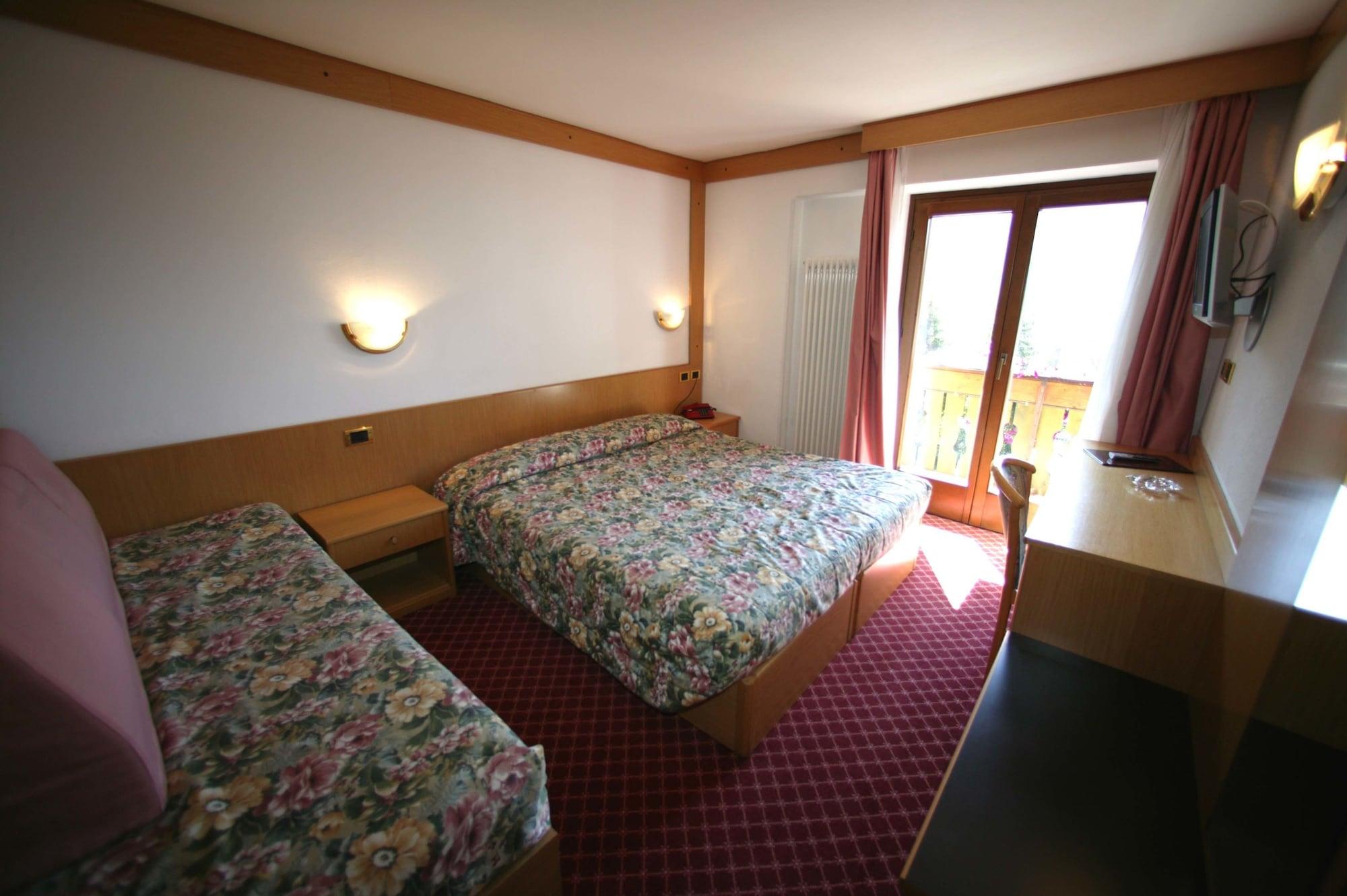 Alpen Hotel Vidi Madonna Eksteriør billede