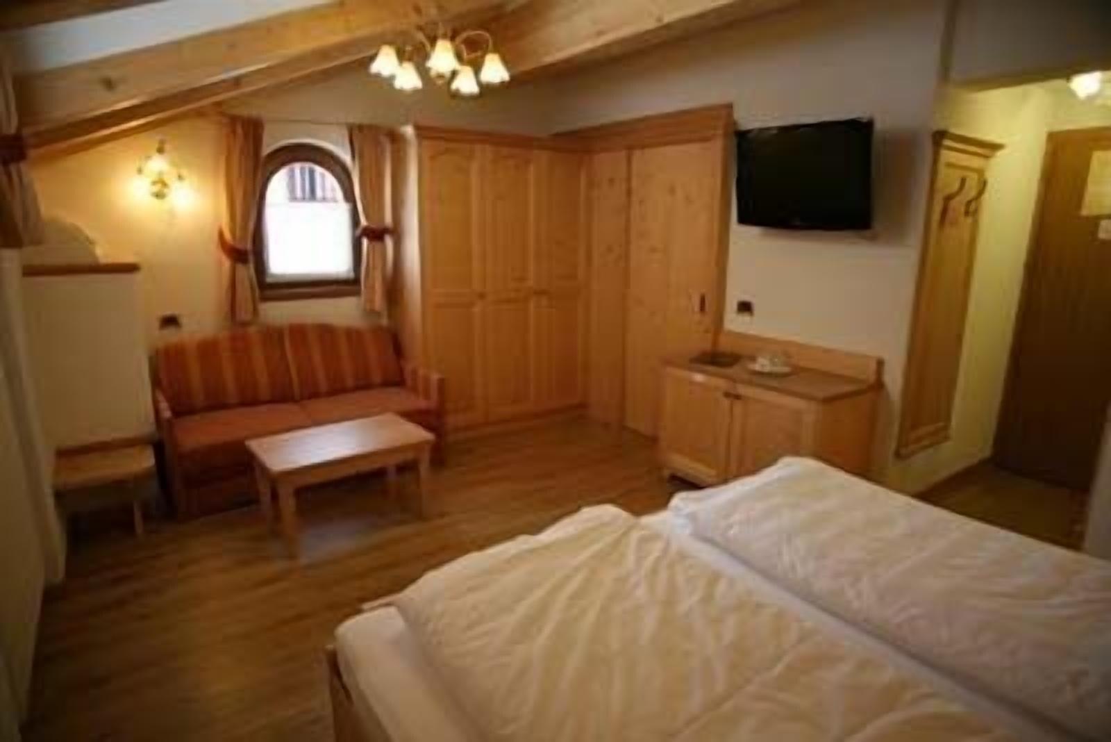 Alpen Hotel Vidi Madonna Eksteriør billede