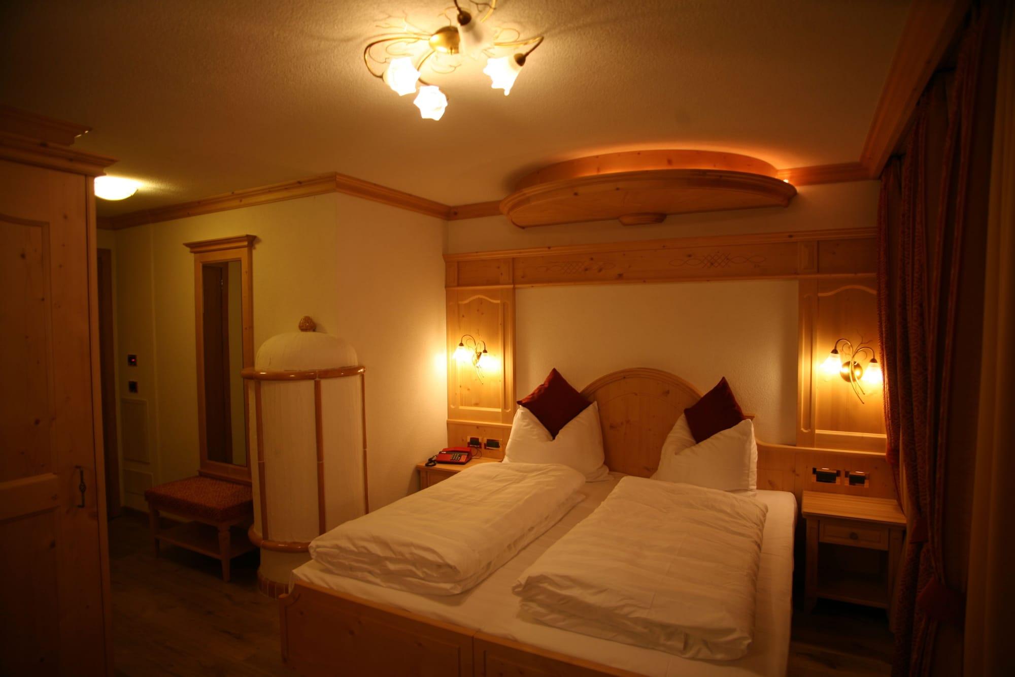 Alpen Hotel Vidi Madonna Eksteriør billede