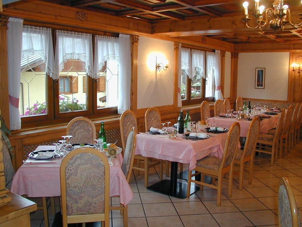 Alpen Hotel Vidi Madonna Eksteriør billede