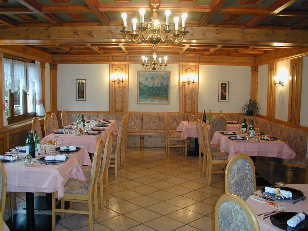 Alpen Hotel Vidi Madonna Eksteriør billede
